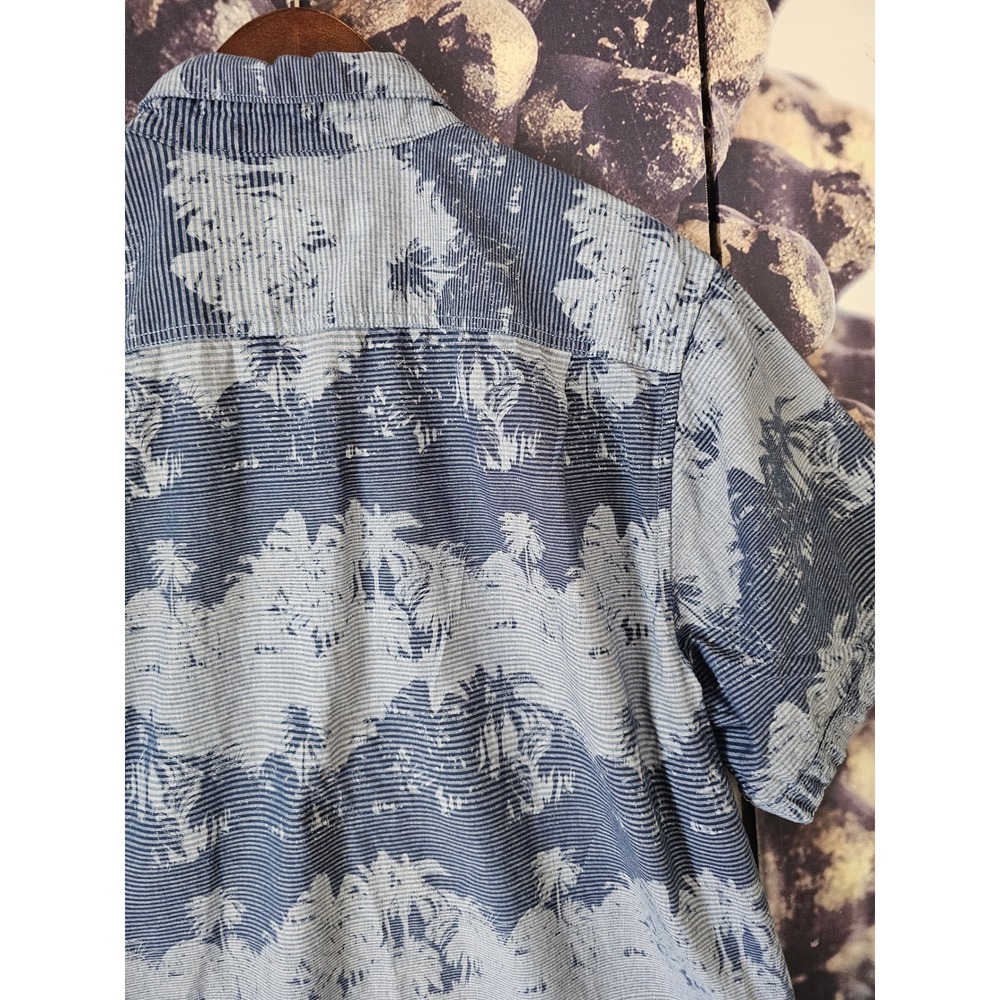 Tommy Bahama Mens Blue White Pixel Palm Tree Short Sleeve Tropical Shirt XL - Picture 7 of 9